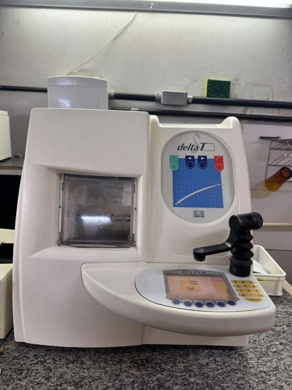 Facetadora Essilor Delta T