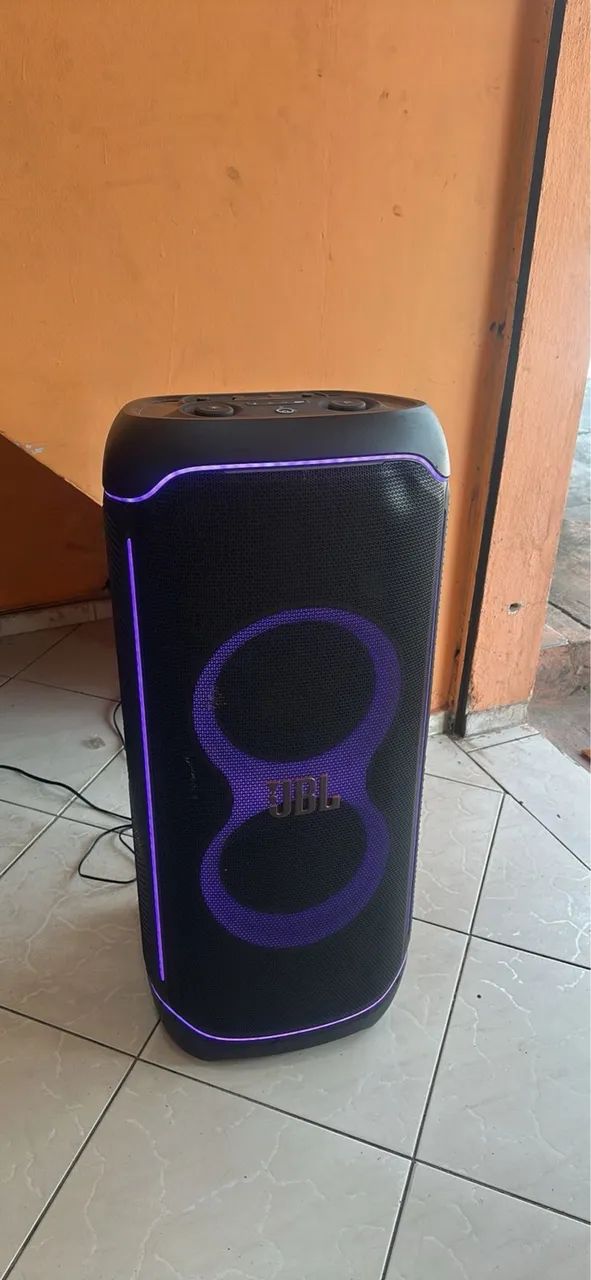Caixa JBL - 1000 (Ultimate ParyBox) 