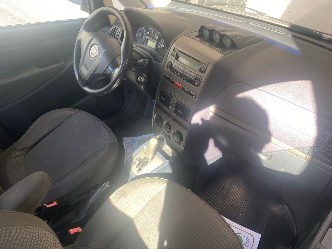 Fiat Idea Adv./ Adv.lock.dualogic 1.8 Flex 5P 2012