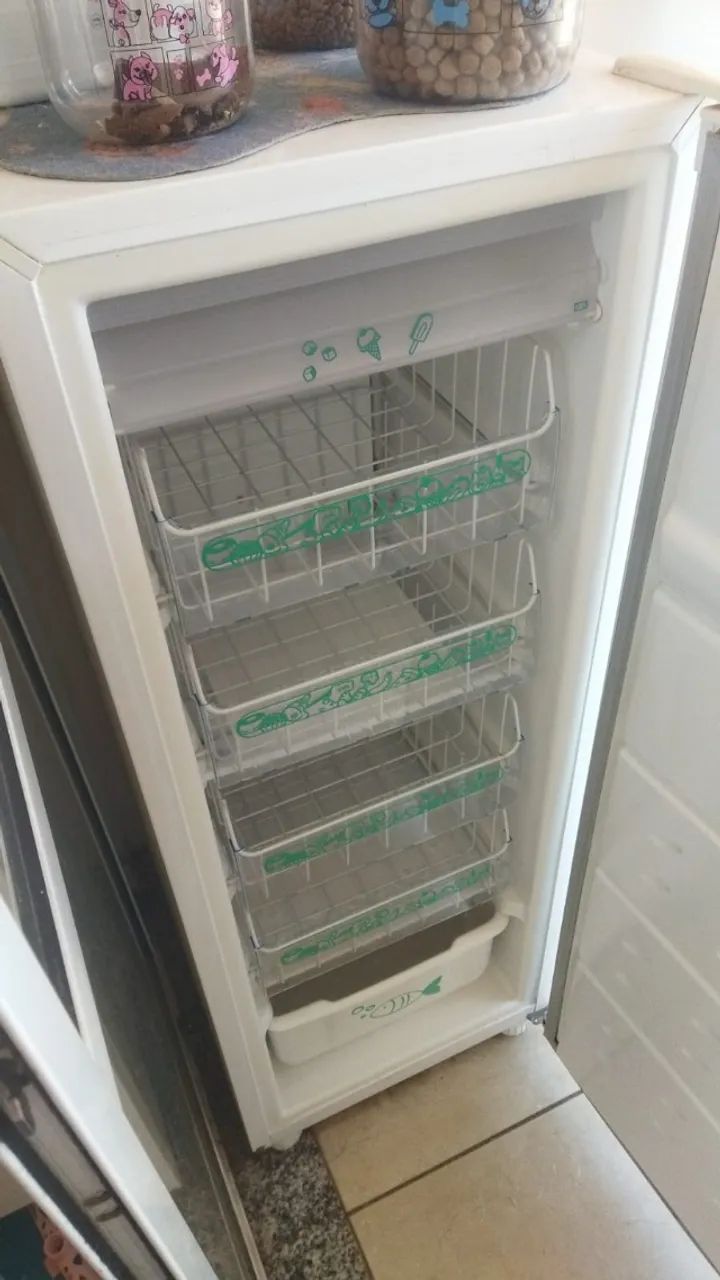 Freezer Vertical Consul 121 Litros - 127V