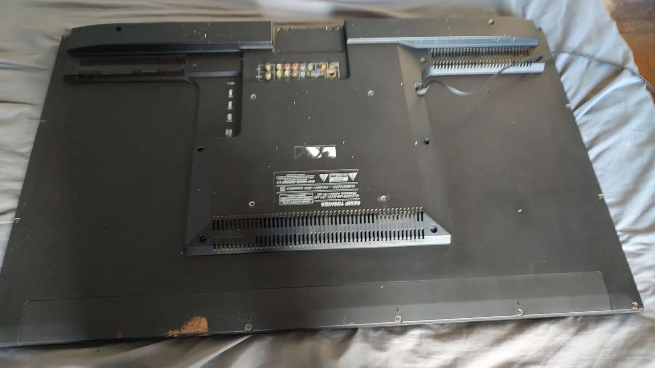Vendo televisão usada 43 polegas. - Foto 2