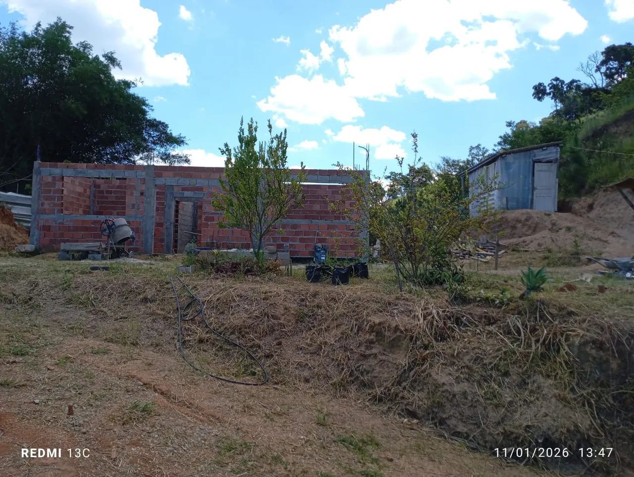 TERRENO PARA CHÁCARA (COM CASA EM CONSTRUÇÃO) - Foto 4