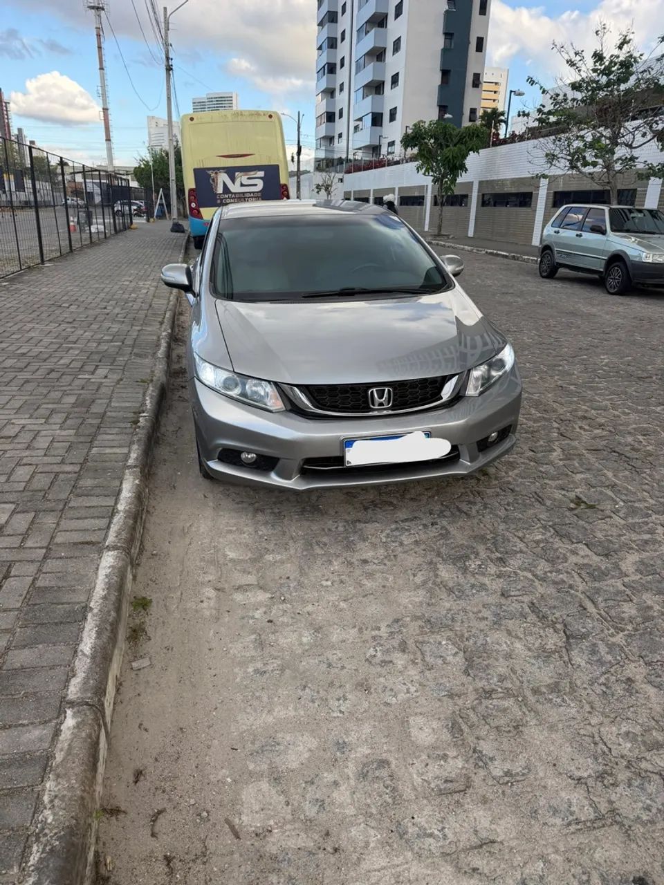 Honda Civic Civic Sedan LXR 2.0 Flexone 16V Aut. 4p 2015