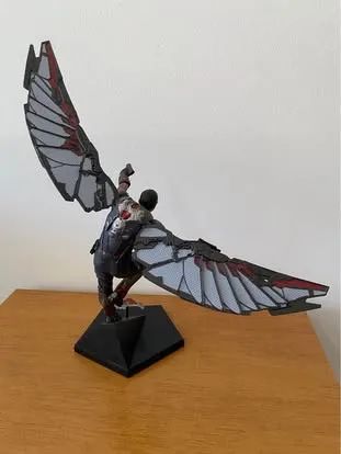 Action Figure Falcon - Iron Studios (Marvel) - BDS Art Scale 1/10 - Civil War