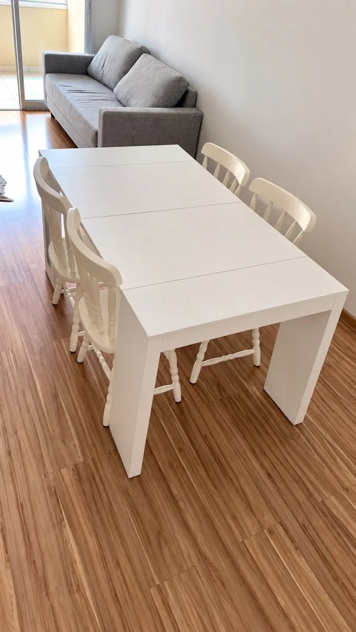 Mesa de Jantar Branca em Madeira com 4 Cadeiras - Foto 2
