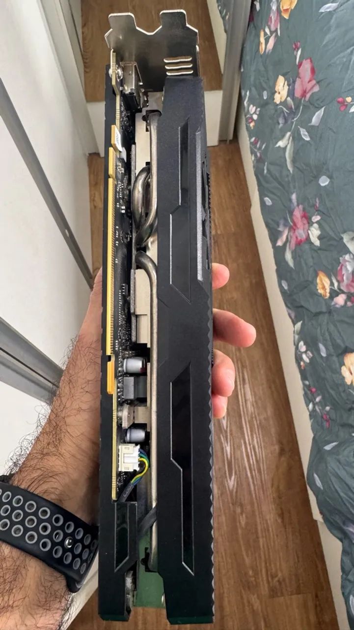 PLACA DE VIDEO RX 5600 6GB (Usada) - Foto 2