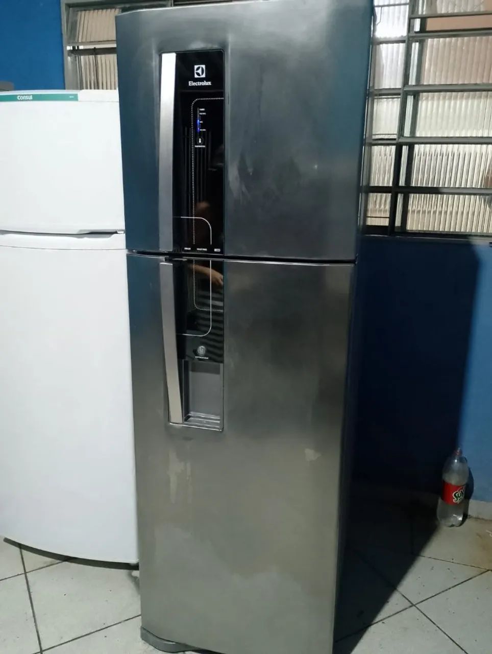 Vendo geladeira 