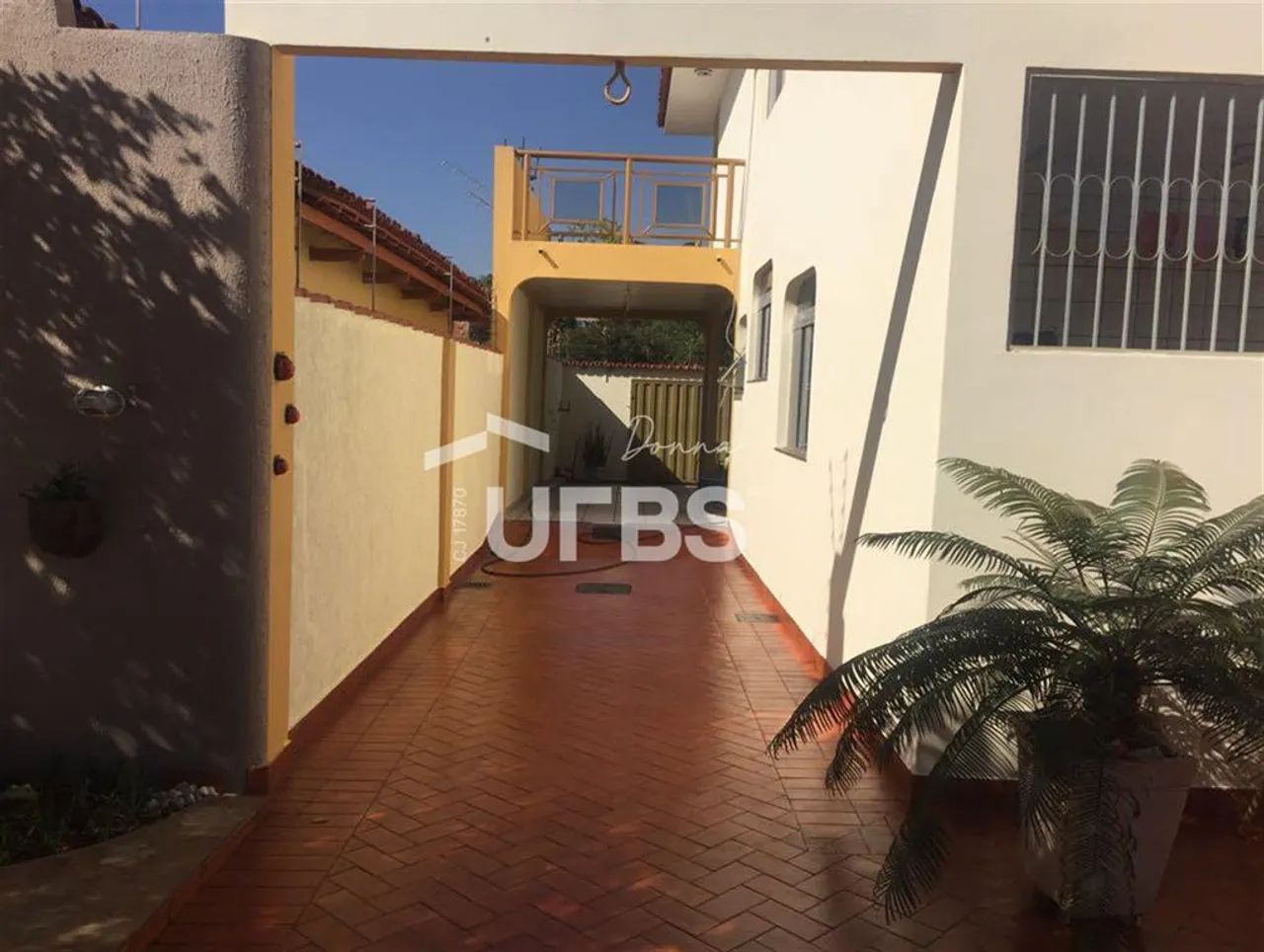 Sobrado com 4 quartos, ampla área externa e espaço gourmet à venda. - Foto 4