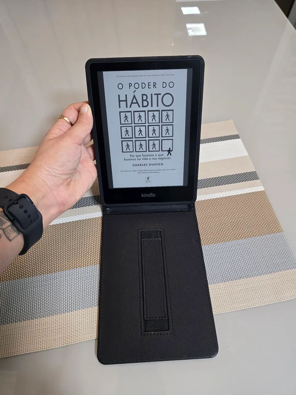 Kindle paperwhite 11 geração 8GB - Tablets e E-Readers - Lago Azul