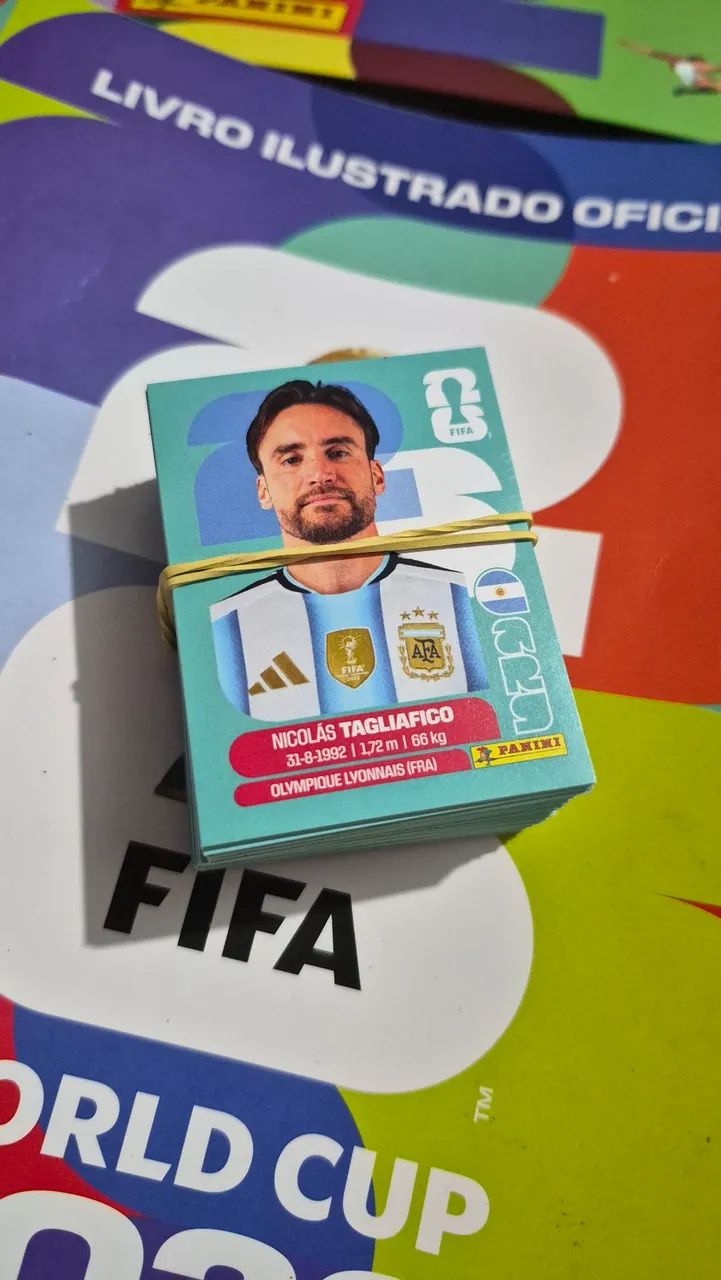 200 figurinhas da copa sortidas original - Jogos de Vídeo Game
