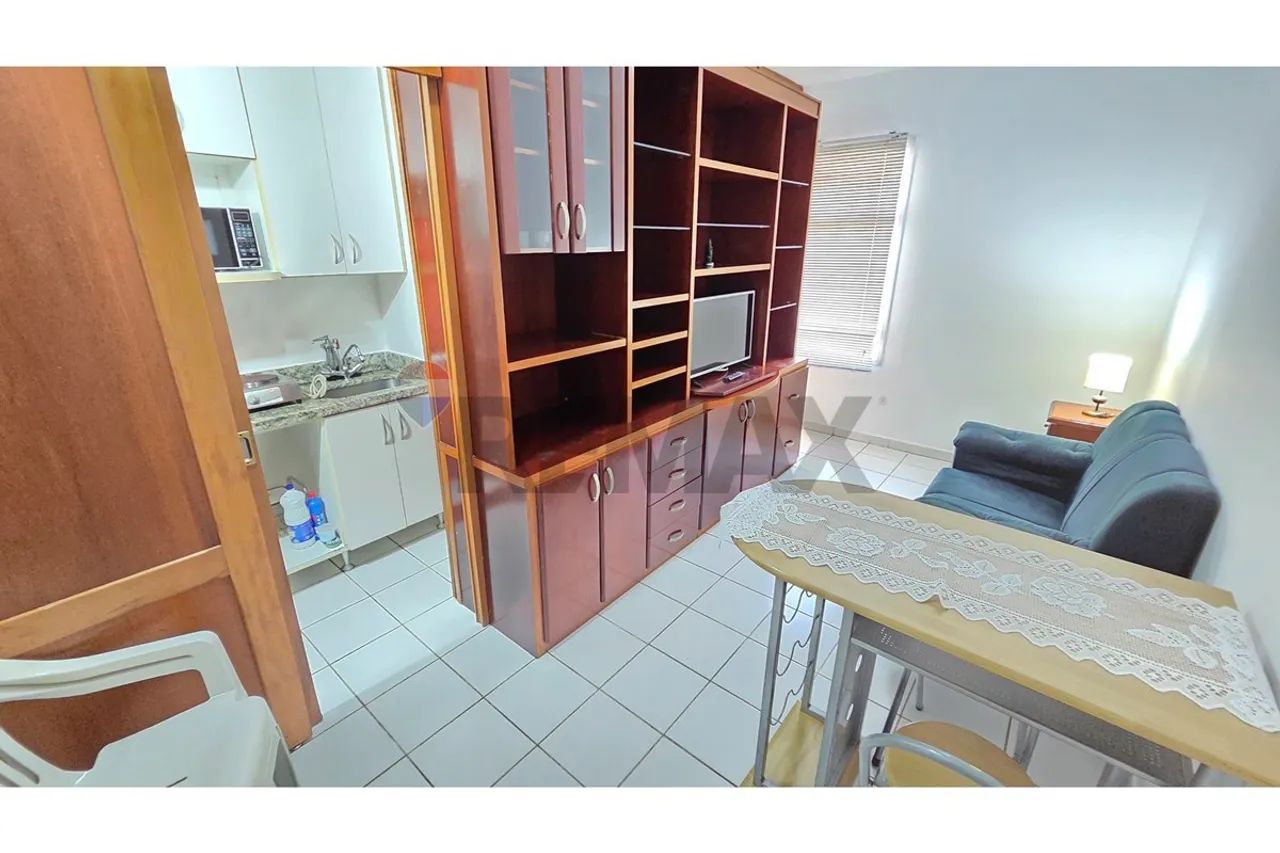 Kitnet Mobiliada com garagem na Asa Norte em Brasília DF