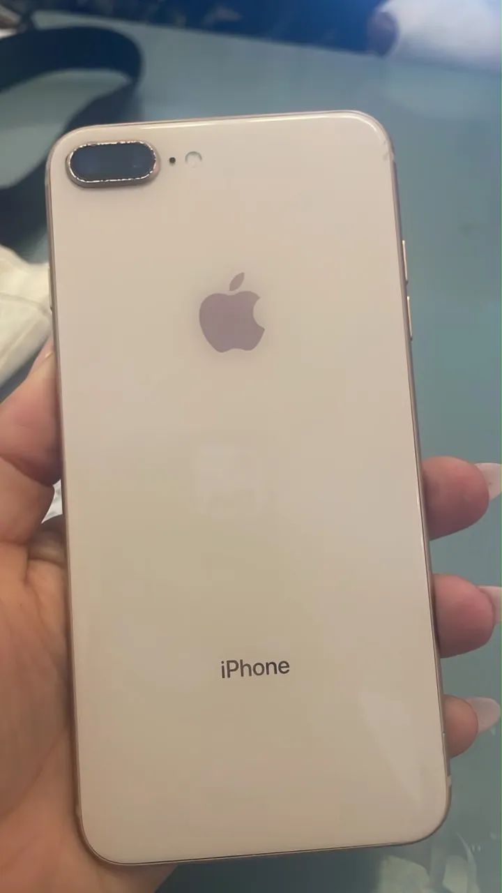 iPhone 8 Plus 