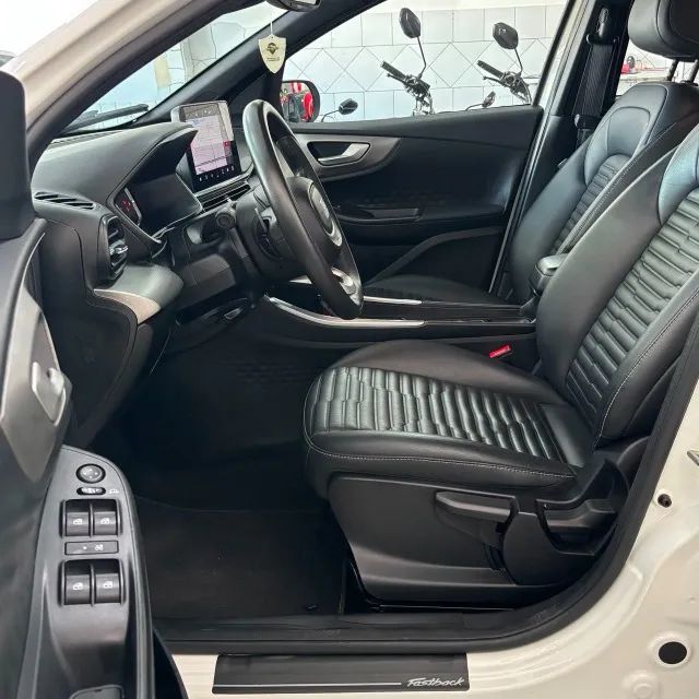 Fiat Fastback Impetus 1.0 200 T. Flex AUT 2023 - Foto 5