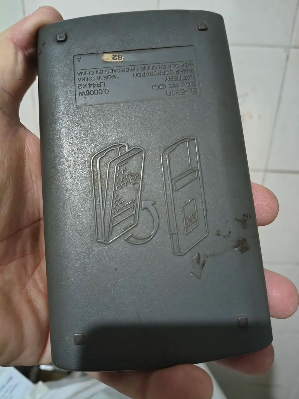 Calculadora científica Sharp EL-531R está sem bateria  - Foto 5
