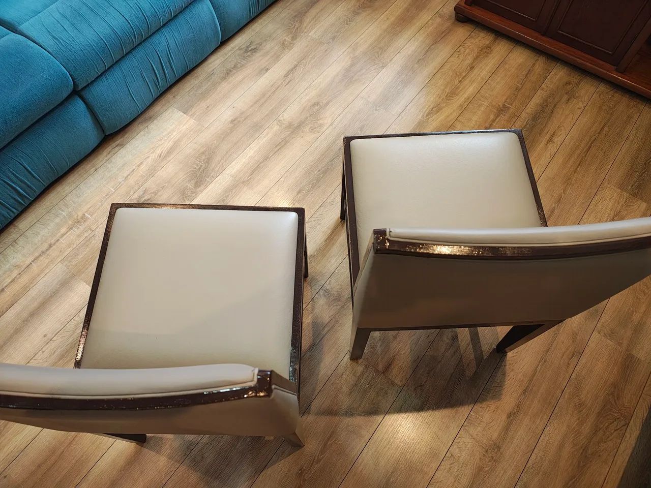 Par de Cadeiras estofadas côr imbuía  - Foto 5