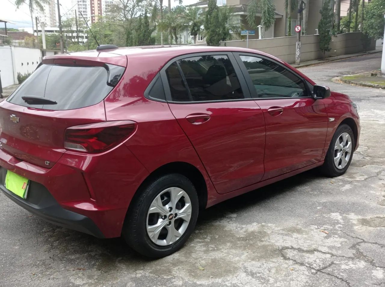Chevrolet Onix Hatch LT 1.0 12V Flex Mec. 4P, foto 6 de 15