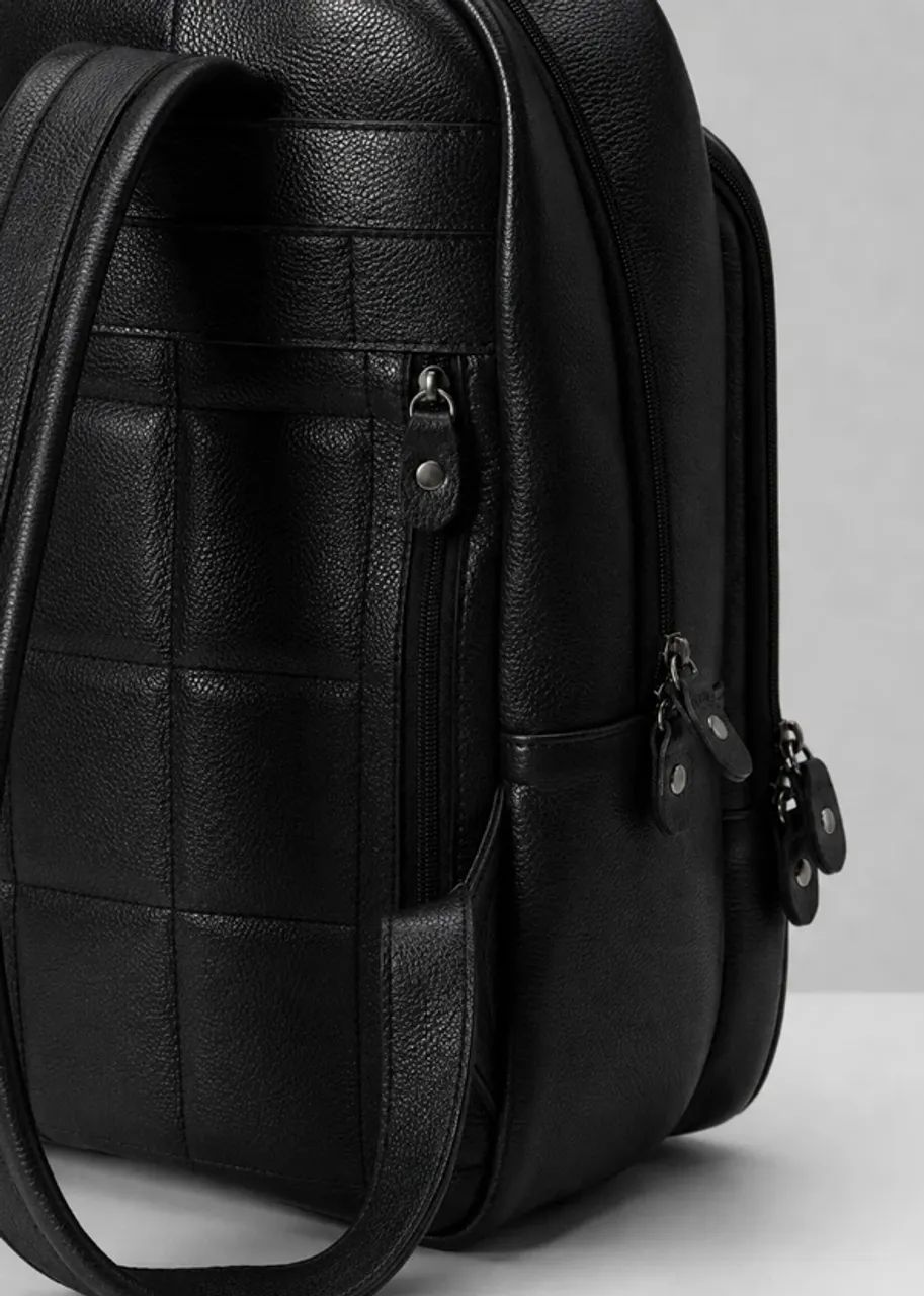 Mochila de Couro Legítimo - cor Marrom - Foto 3