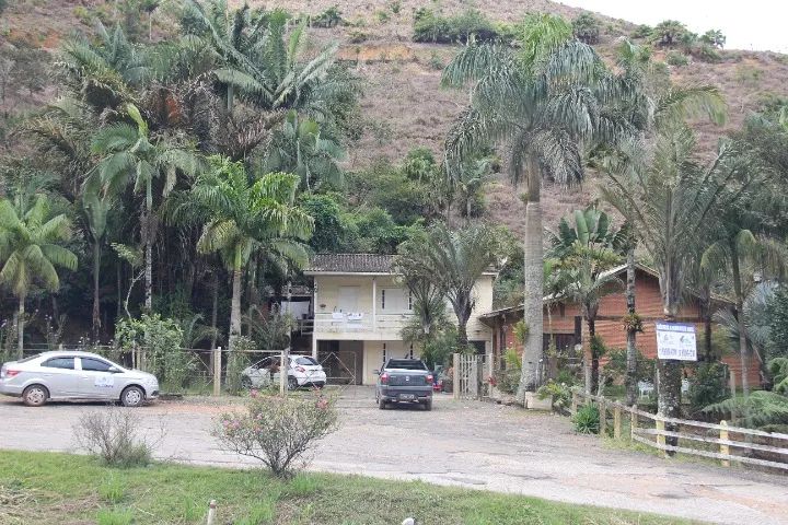 VENDO CHÁCARA COM CASA E COMERCIO NA BR 262 - MONTANHAS CAPIXABAS