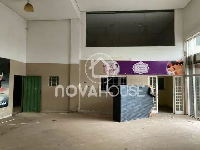 GALPÃO 600 M² | LOJA COM 150 M² COM PISO PORCELANATO. - Foto 5