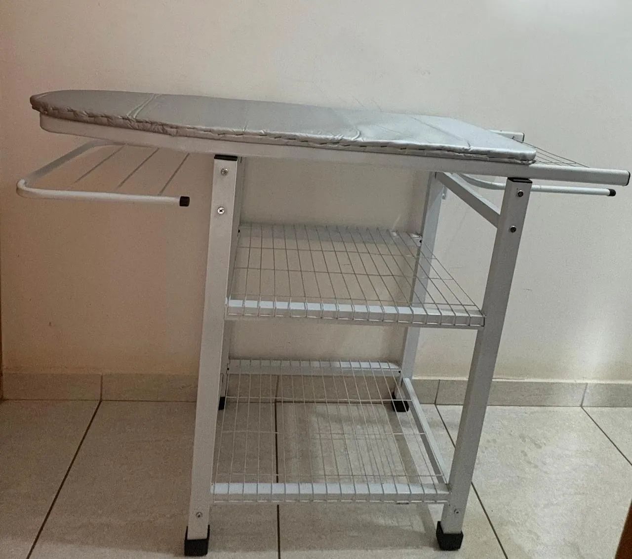 Mesa proficional de passar roupas - Foto 2