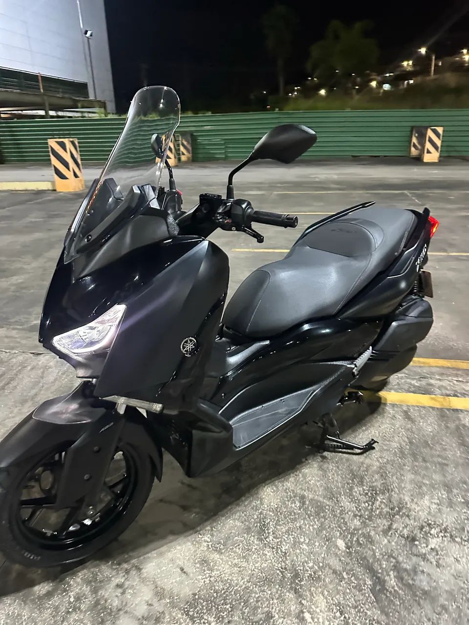 X MAX 250  - Foto 2