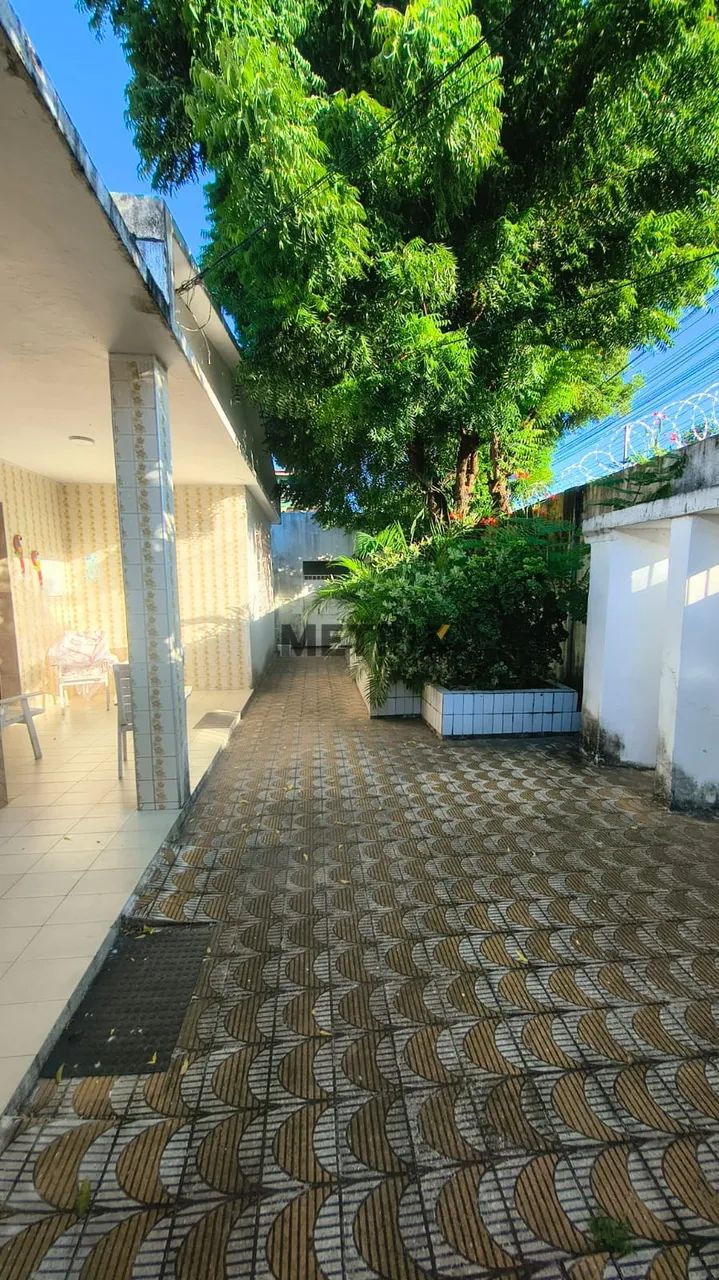 CASA AMPLA COM TERRENO | ESPAÇO E CONFORTO - Foto 2
