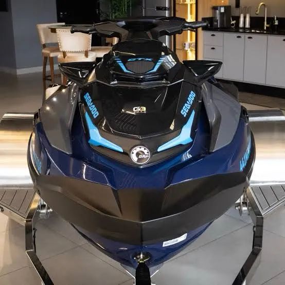Jet ski sea doo