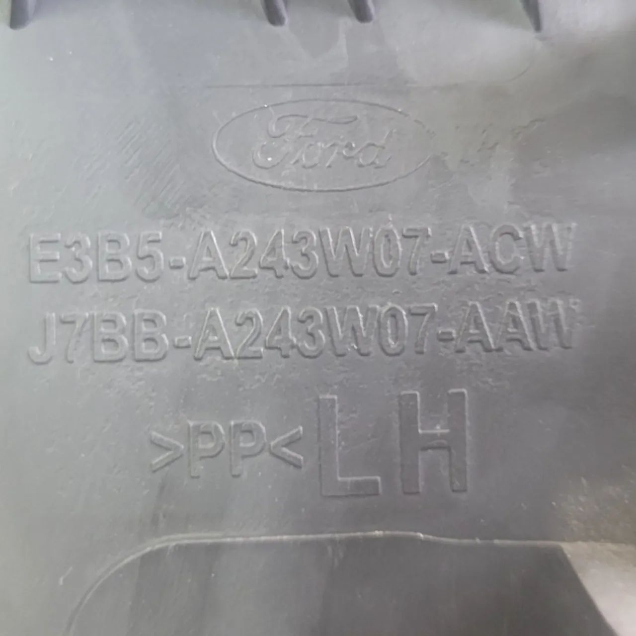 Acabamento Coluna Inferior Lado Esquerdo Ford Ka Sedan 2018 - Foto 5
