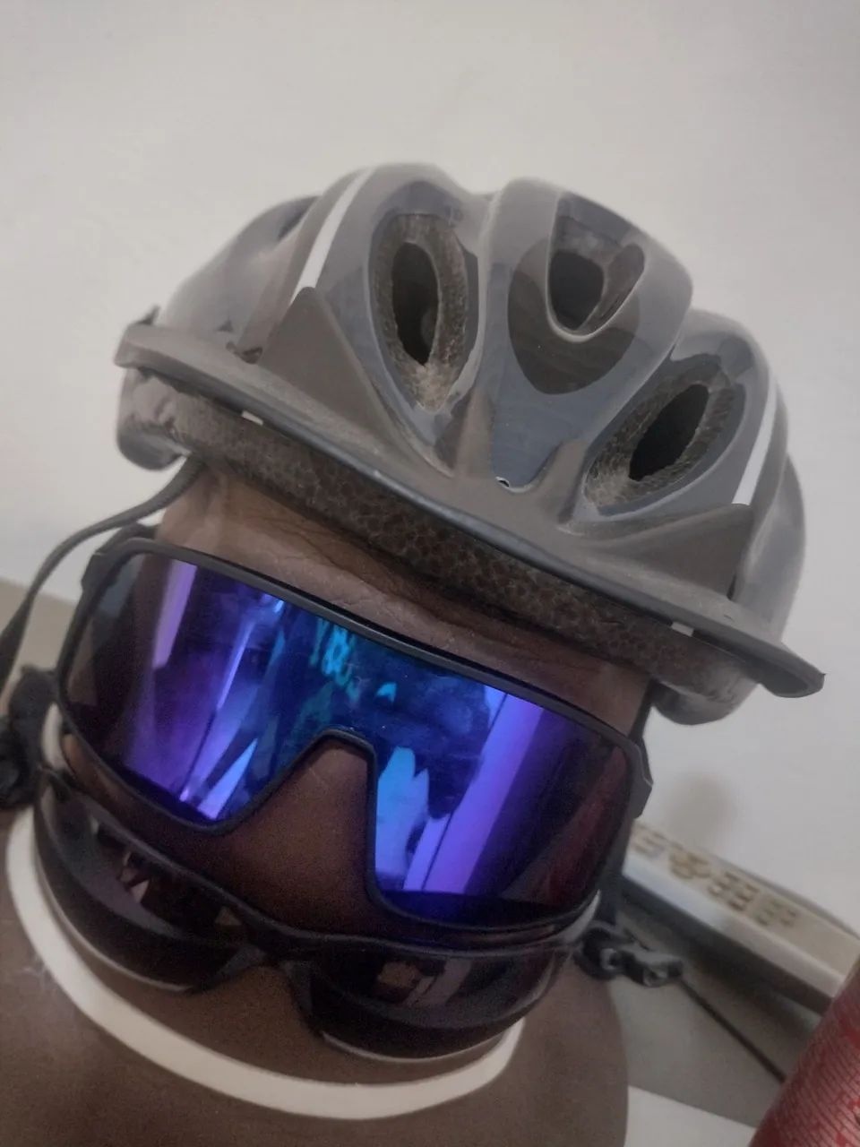 Bicicleta safeway importada aro 29 acompanha capacete, lanternas, capacete e oculos - Foto 4