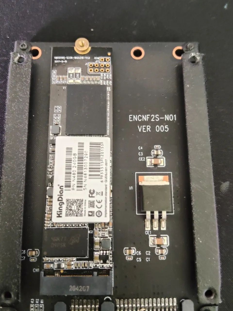 Sdd NGFF Kingdyan 240GB + case Sata