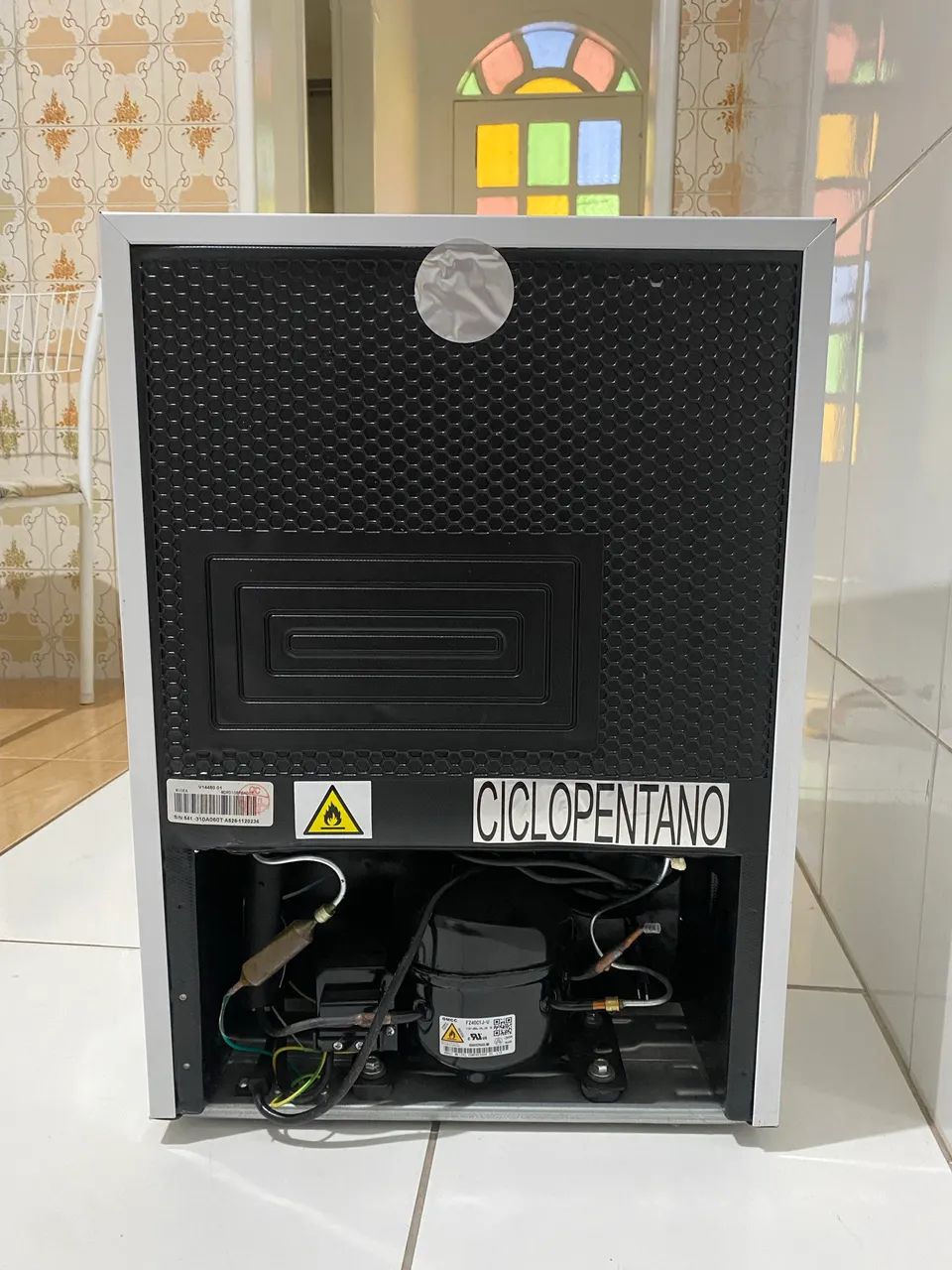 Frigobar midea 67 Lt  - Foto 4