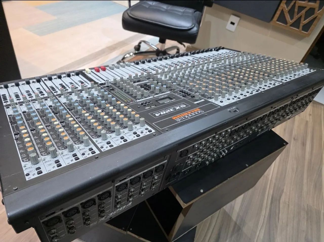 Mesa de som Soundcraft Selenium SX3204(Retirar) - Foto 3