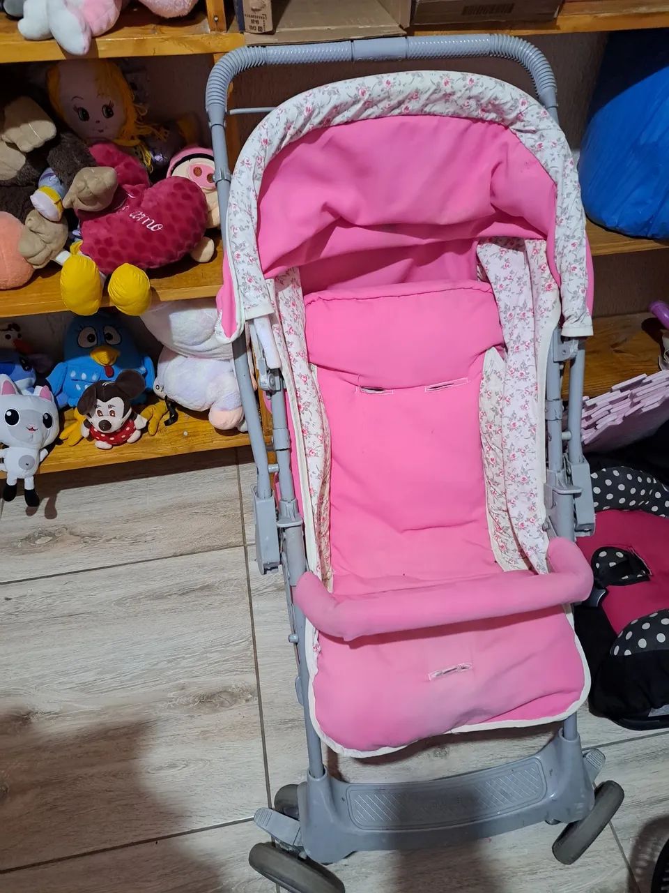 Carrinho de bebê  rosa - Foto 2