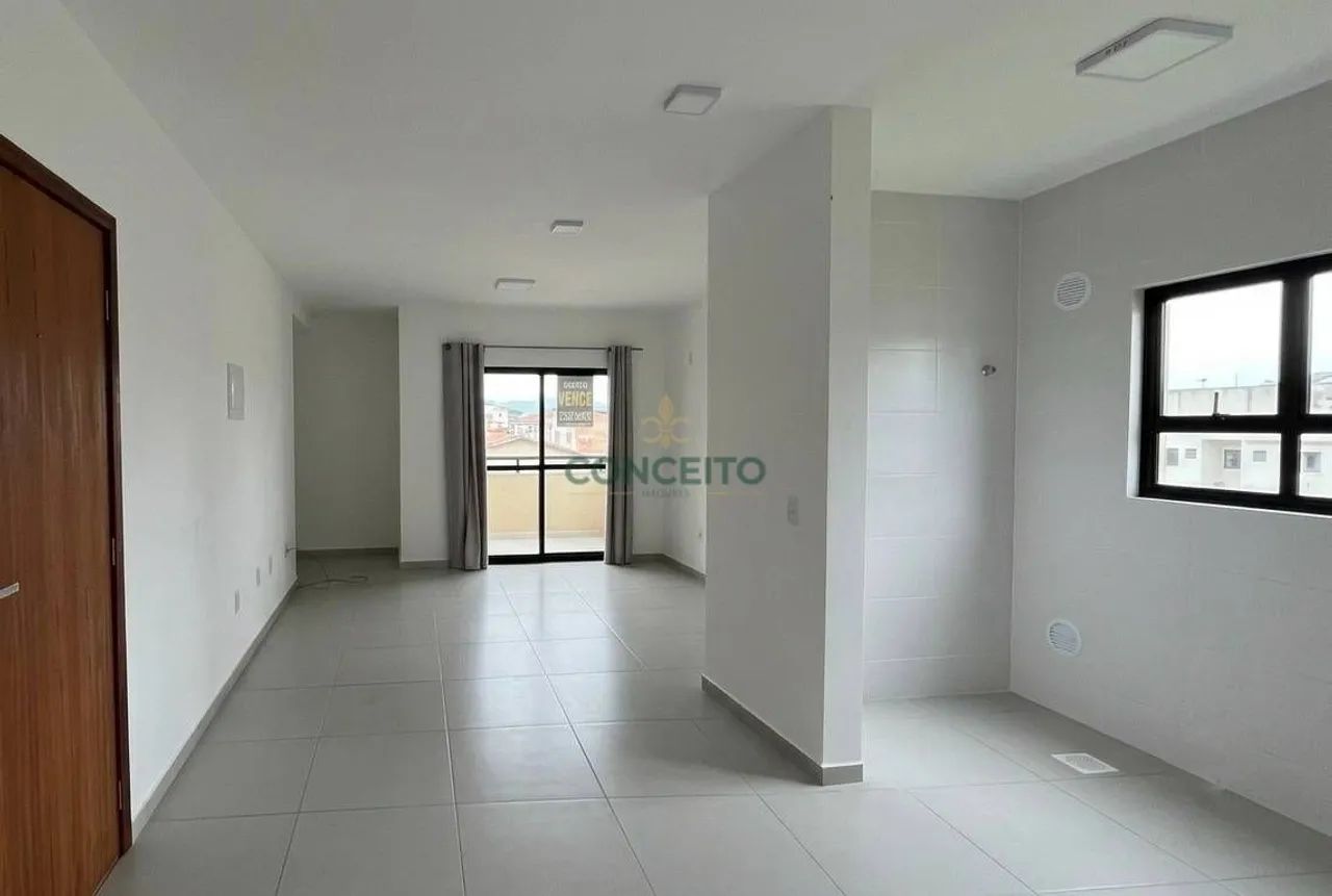 Apartamento com 2 quartos