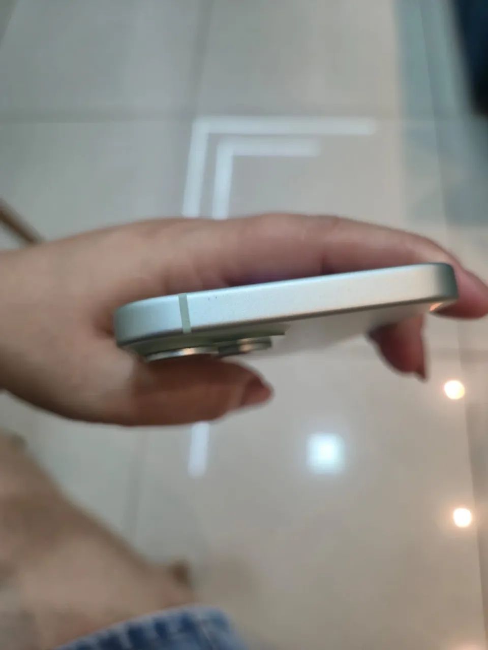 IPHONE 15 128GB VERDE SEMI NOVO COM CAIXA  - Foto 3