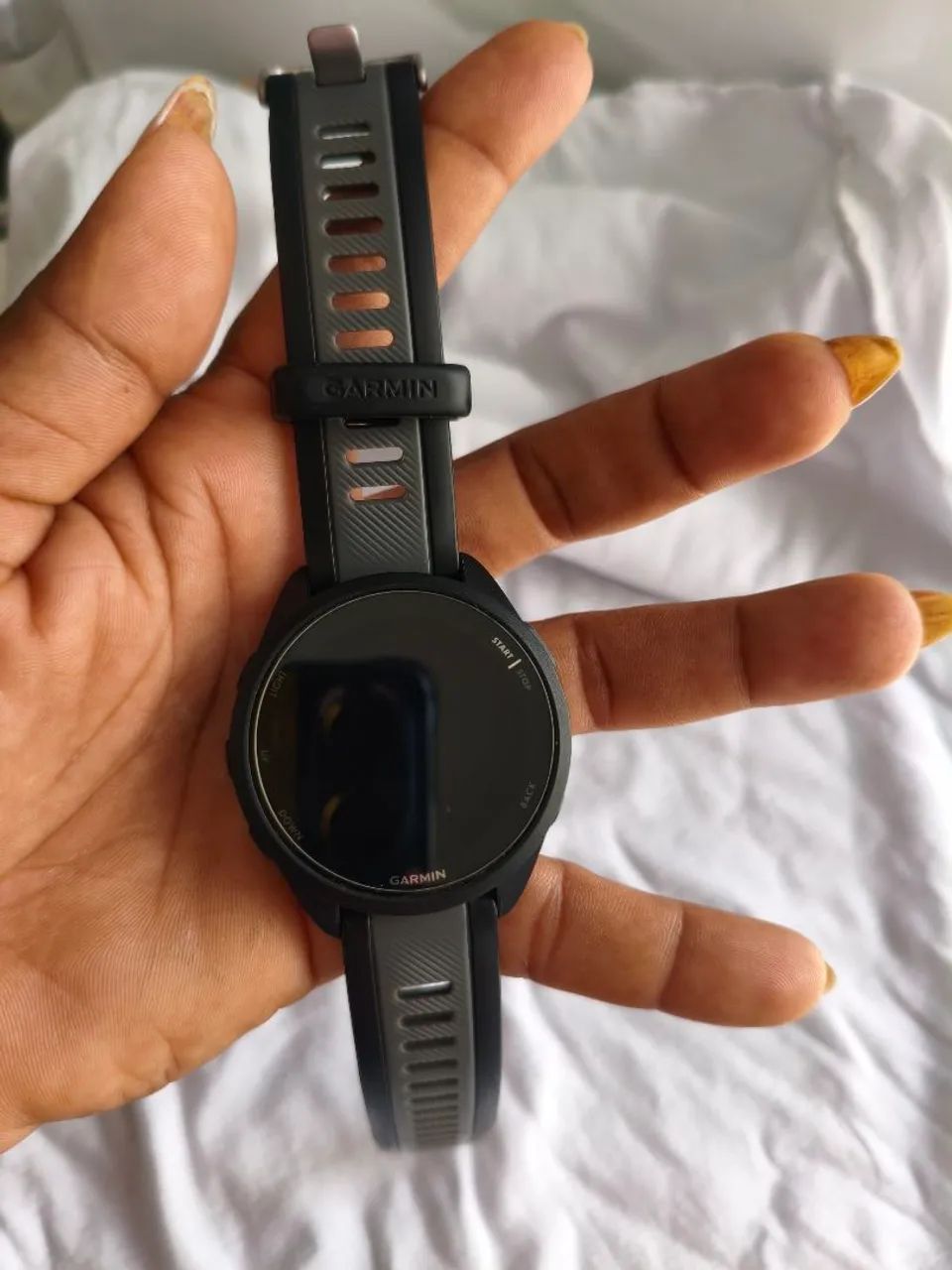 Relógio Garmin 165 básico.