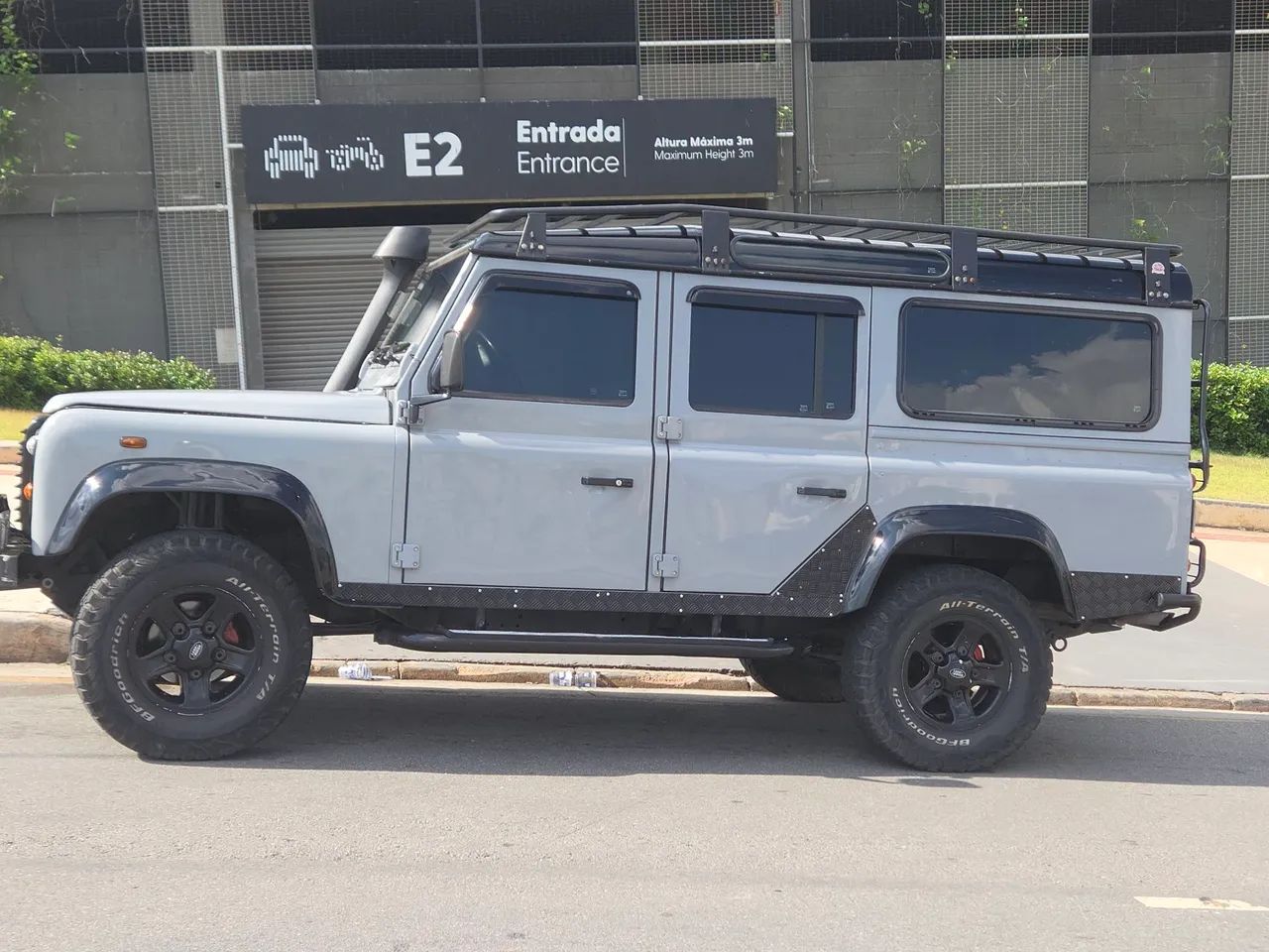 Land Rover Defender 110 TDI SW Diesel 2005