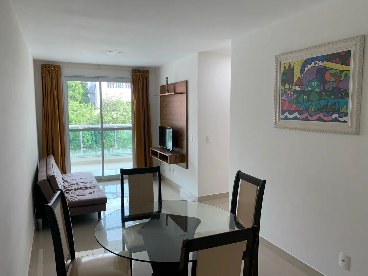 Apartamento mobiliado Três quartos 