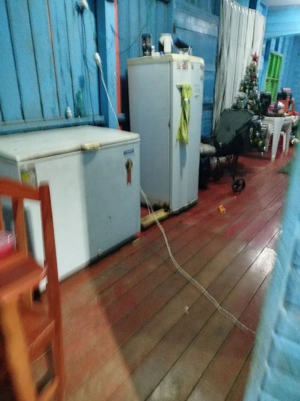 Vendo casa na rua asfaltada  - Foto 2