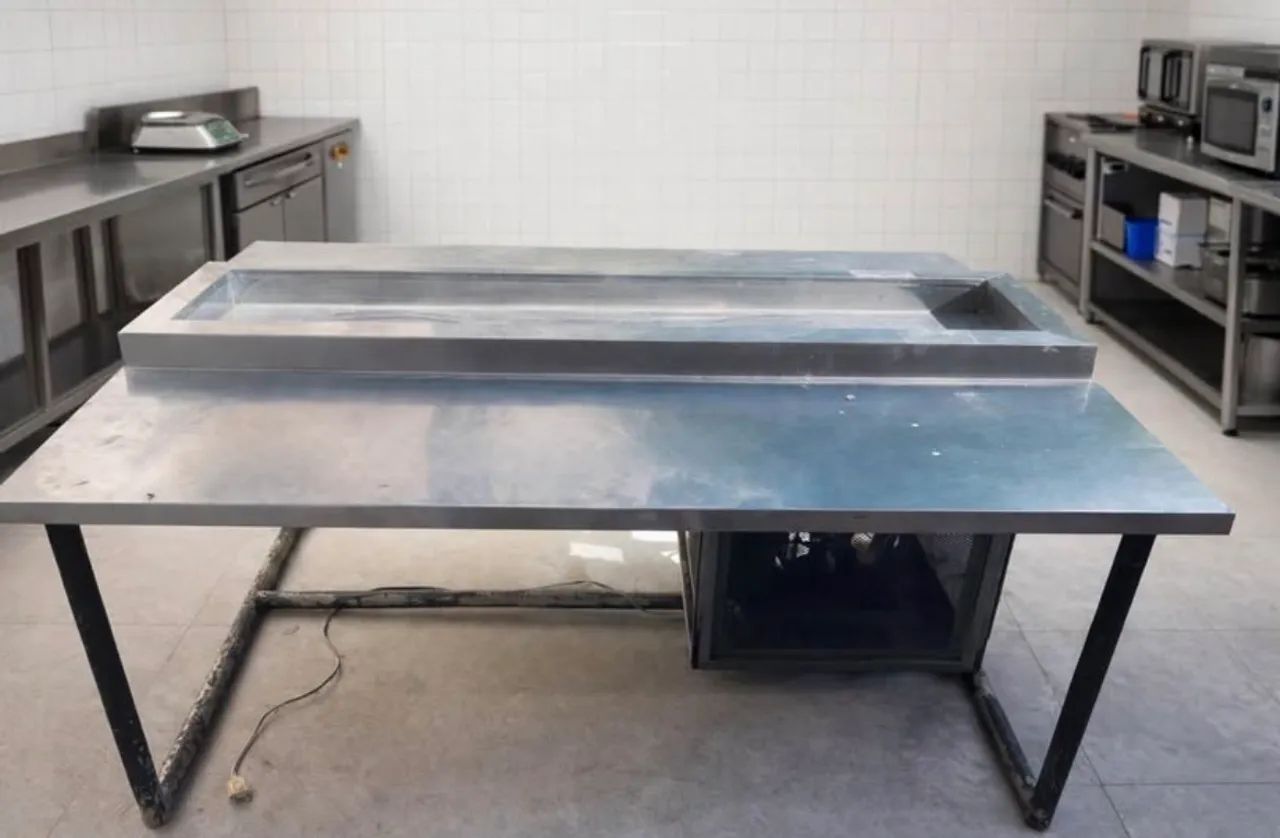 Mesa industrial inox refrigerada  - Foto 3