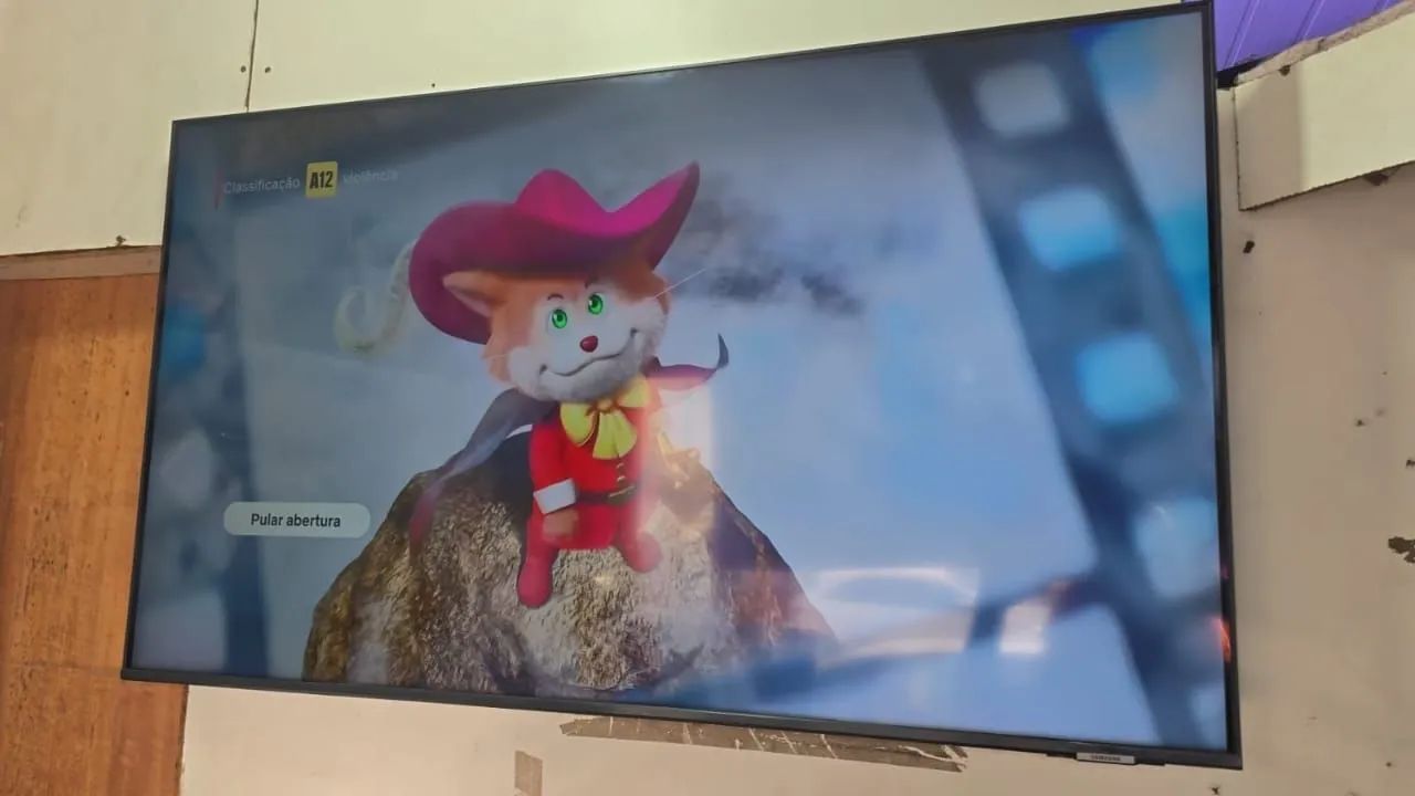 Vendo 3 tvs um 43 polegadas smart e dóis 50 polegadas smart 4k motivos de mudança  - Foto 2