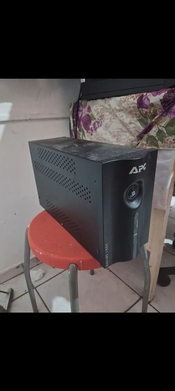 Estabilizador APC Back- UPS 1500  - Foto 3