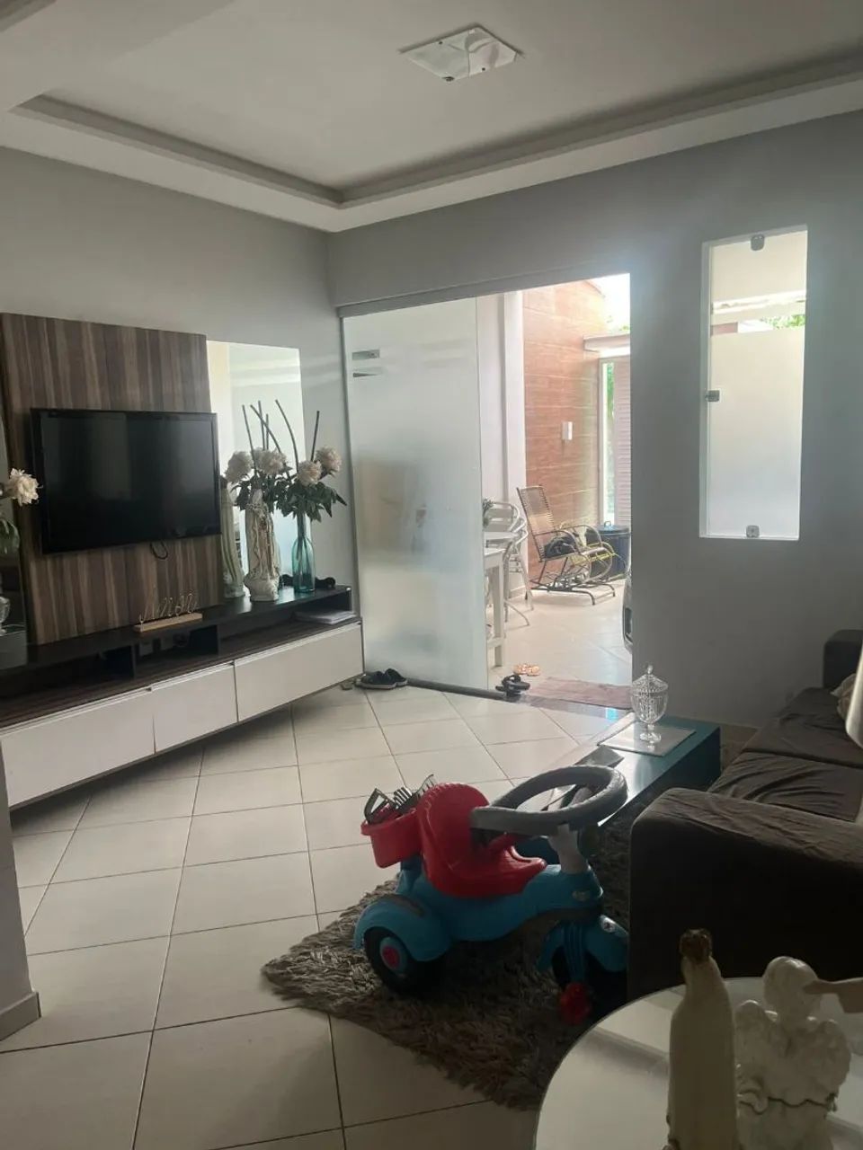 Casa com dois aptos com dois quartos . - Foto 2