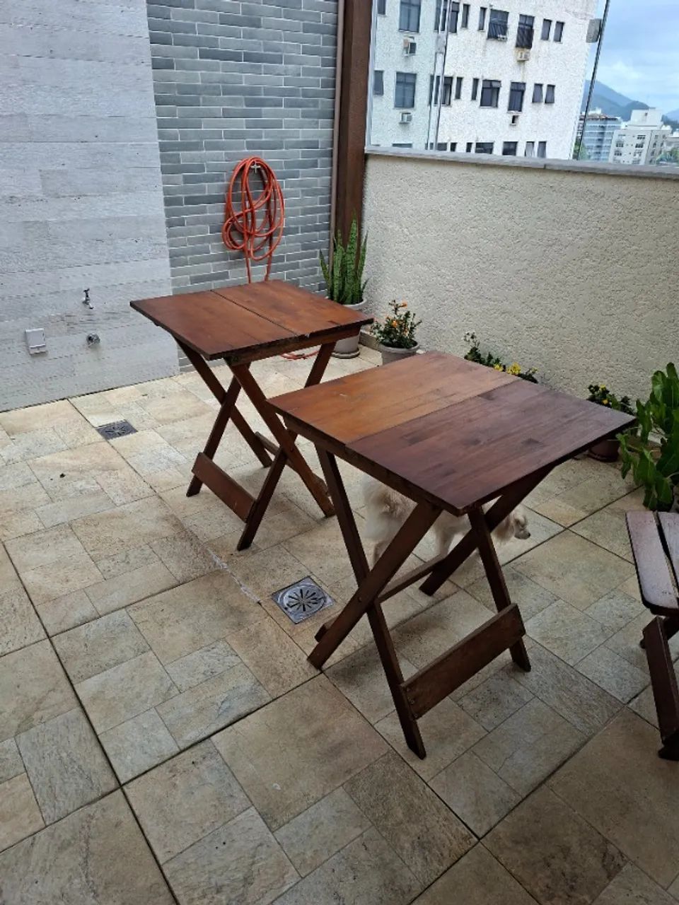 Mesa com 4 cadeiras