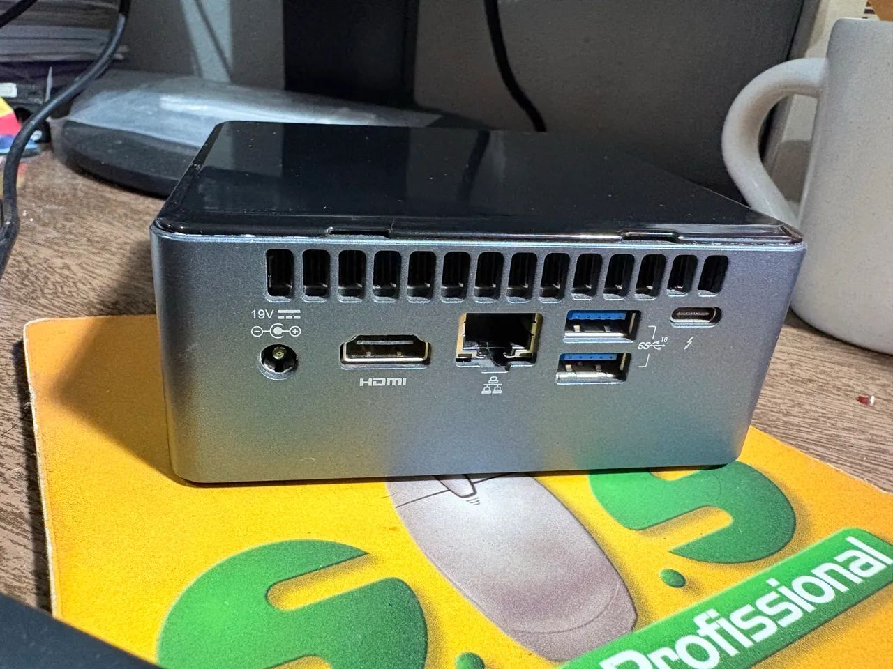 Mini PC NUC 8i3BEH 8º Geração SEM MARCAS DE USO. - Foto 2