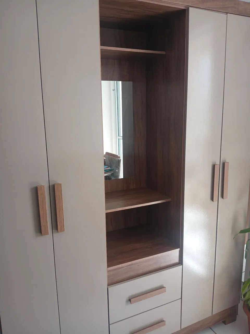 Vendo Guarda roupa seminovo - Foto 4