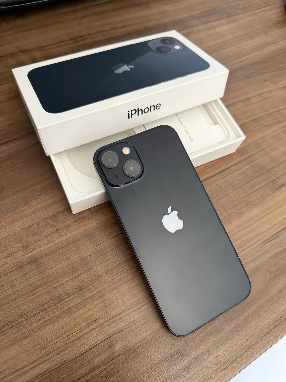 iPhone 13 Apple 128GB - Meia-noite (Black) + Caixa - Celulares e