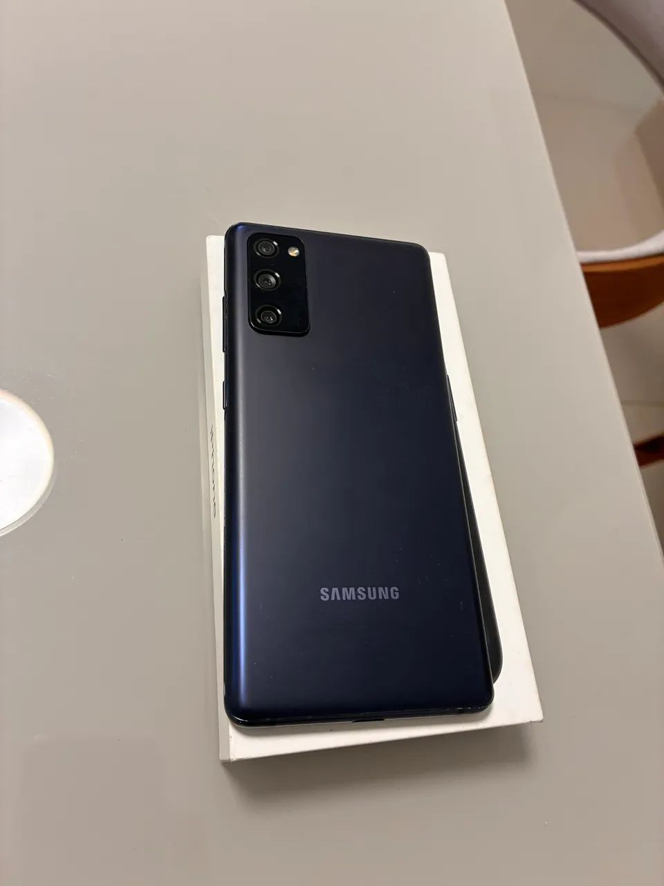 Samsung Galaxy S20 FE 5G - 128GB | 6GB RAM - Foto 2
