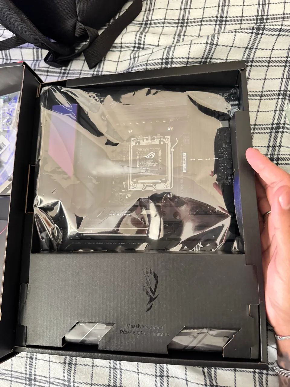 Placa mãe Rog Strix x670E-E - Foto 5