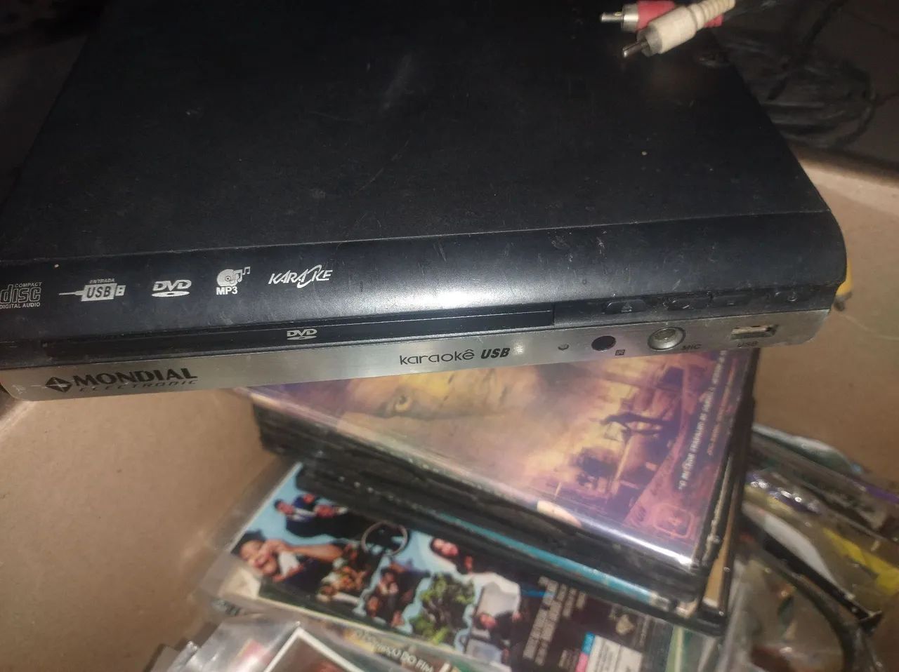 Aparelho DVD. Com mais de 200 filmes - Foto 2